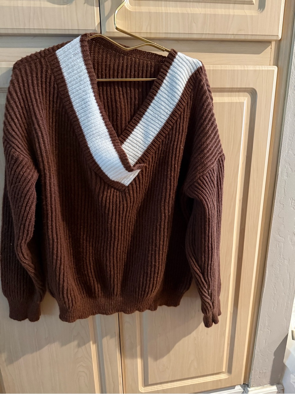 Chunky Brown V-Neck Sweater with White Trim